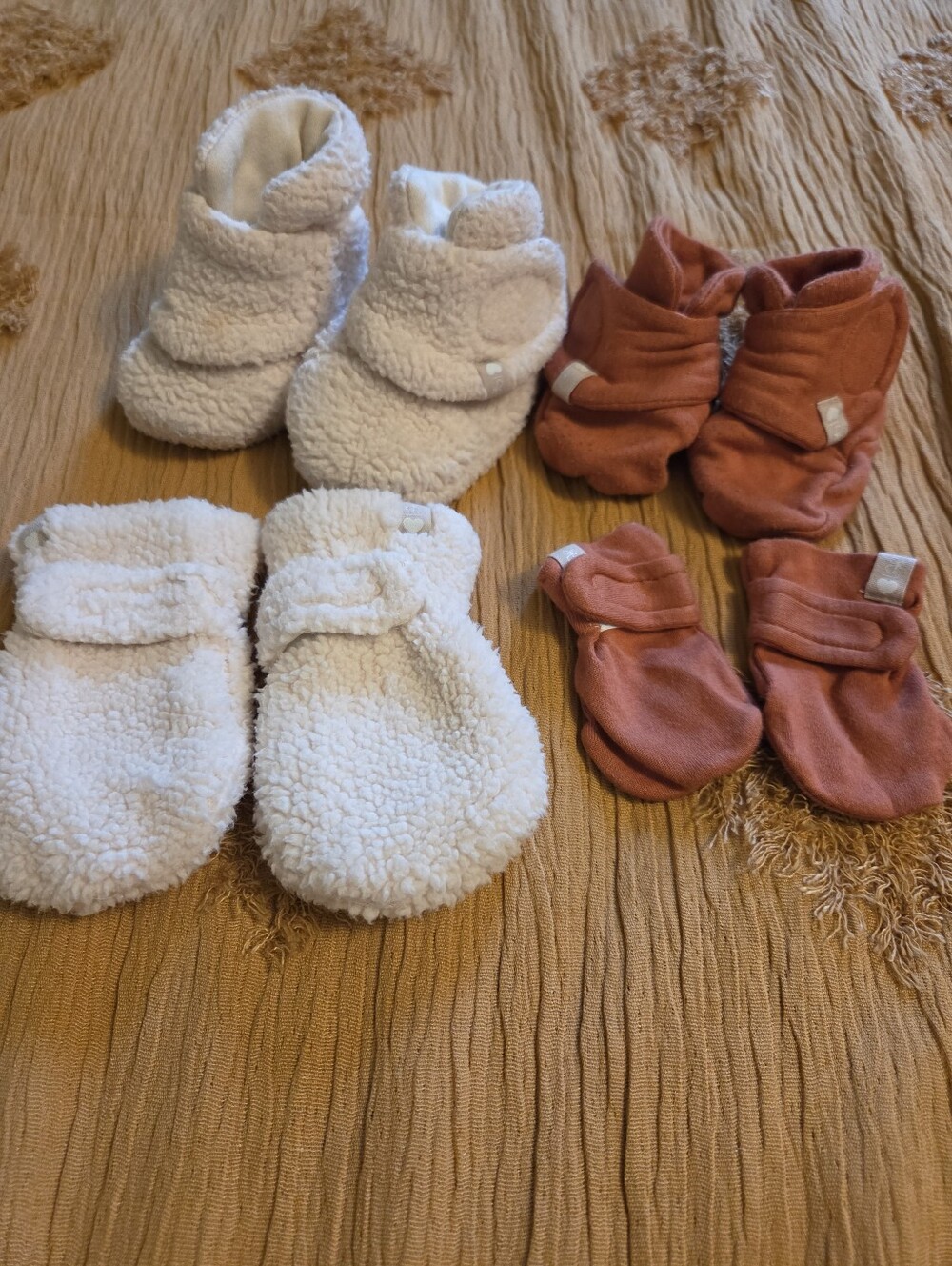 Goumi Stay On Mitts And Boots Sets - Sherpa Alabaster, Clay